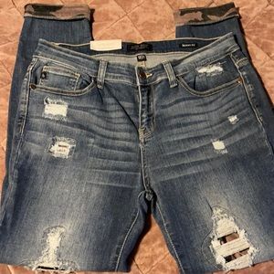 Judy Blue camo distressed jeans size 13/31 $35.00